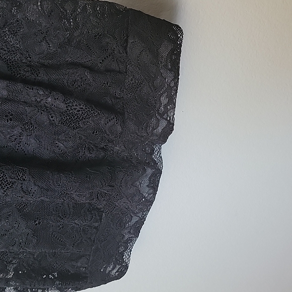 Torrid Romantic NWT black lace see through short sleeve surplice back top 00 - Picture 3 of 9